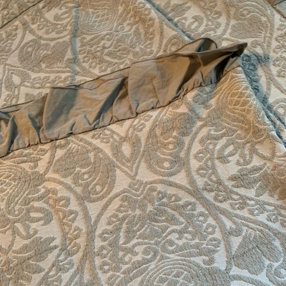 Casa Lux Matelasse Coverlet/Quilt